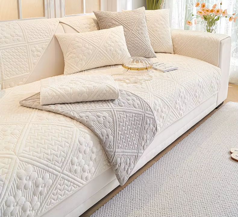 Capa de Sofá Aveludada com Estampa Floral para Todas as Estações - Macia e Antiderrapante